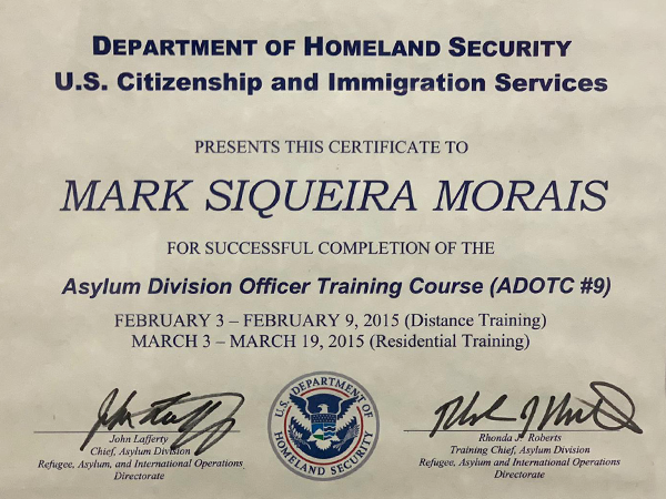 CERTIFICADO DE OFICIAL DE ASILO POLÍTICO E REFUGIADOS